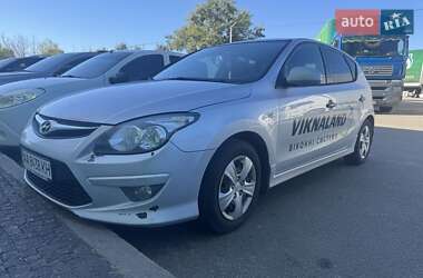Хэтчбек Hyundai i30 2011 в Киеве