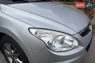 Хэтчбек Hyundai i30 2008 в 