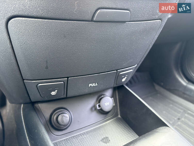 Хэтчбек Hyundai i30 2008 в Киеве