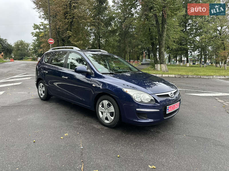 Универсал Hyundai i30 2010 в Виннице