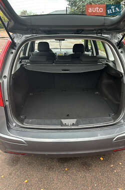Универсал Hyundai i30 2010 в 