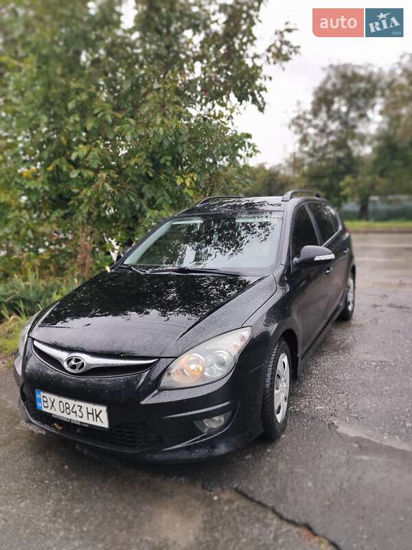 Универсал Hyundai i30 2012 в Каменец-Подольском