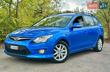 Универсал Hyundai i30 2011 в Каменском