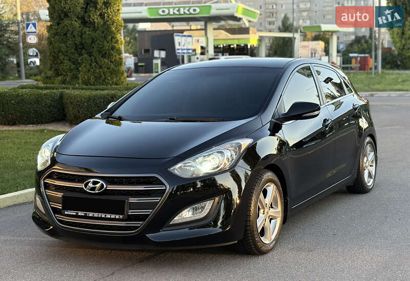 Хэтчбек Hyundai i30 2012 в Кременчуге