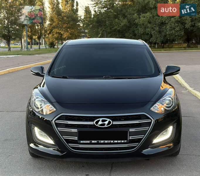 Хэтчбек Hyundai i30 2012 в Кременчуге