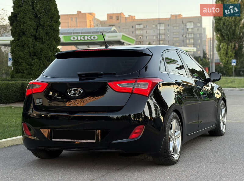 Хэтчбек Hyundai i30 2012 в Кременчуге