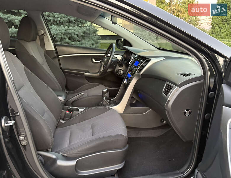 Хэтчбек Hyundai i30 2012 в Кременчуге