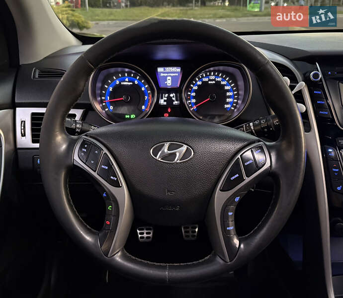 Хэтчбек Hyundai i30 2012 в Кременчуге