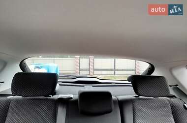 Хетчбек Hyundai i30 2009 в 
