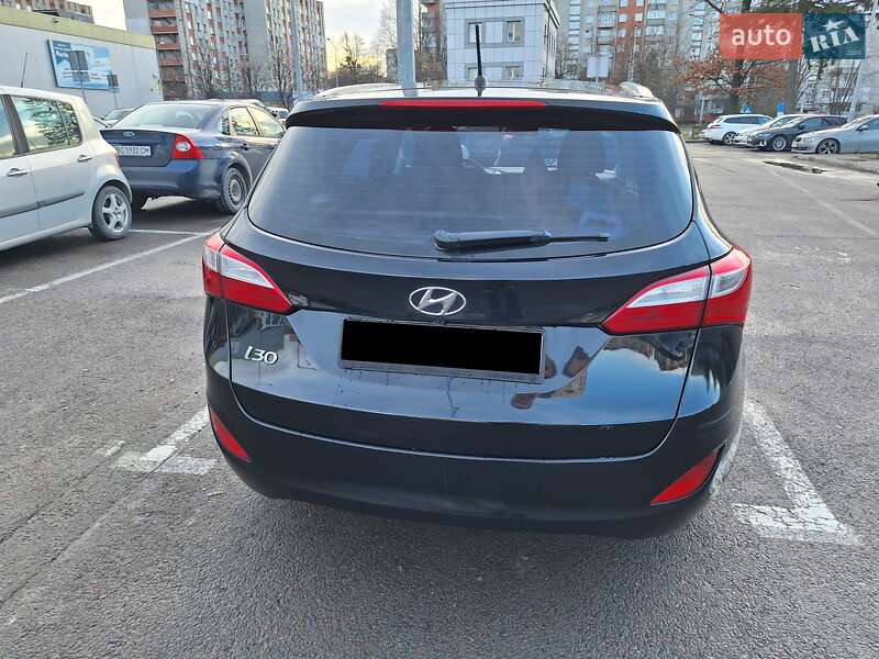 Универсал Hyundai i30 2013 в Стрые