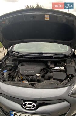 Универсал Hyundai i30 2013 в 