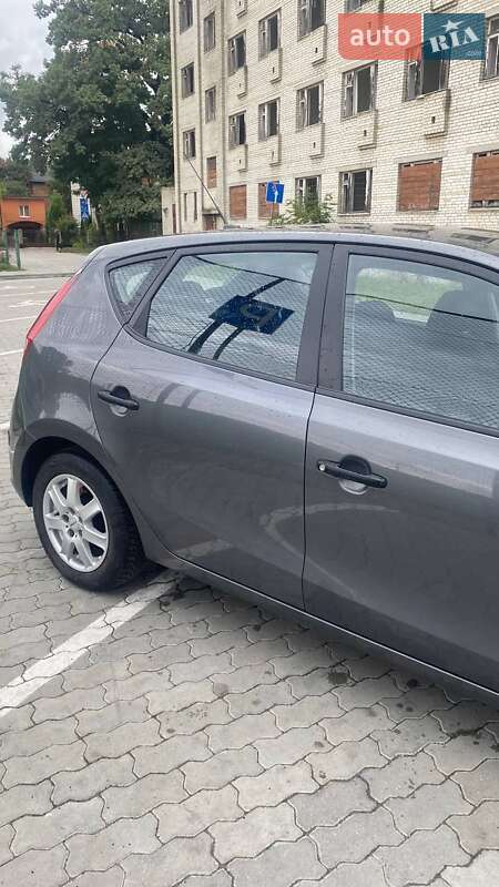 Хетчбек Hyundai i30 2007 в Львові фото 10 Хетчбек Hyundai i30 2007 в Львові