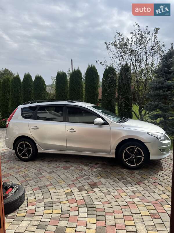 Универсал Hyundai i30 2012 в Ивано-Франковске фото 2 Универсал Hyundai i30 2012 в Ивано-Франковске