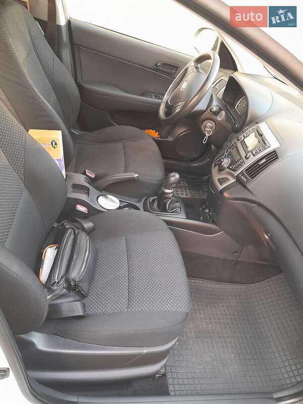 Универсал Hyundai i30 2012 в Киеве