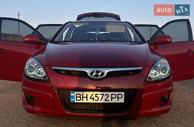 Хэтчбек Hyundai i30 2010 в Одессе
