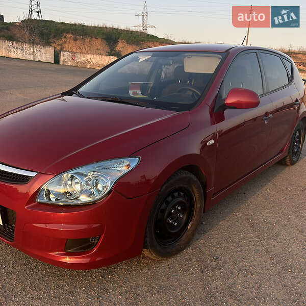 Хетчбек Hyundai i30 2010 в Одесі