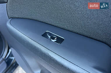 Хэтчбек Hyundai i30 2009 в 