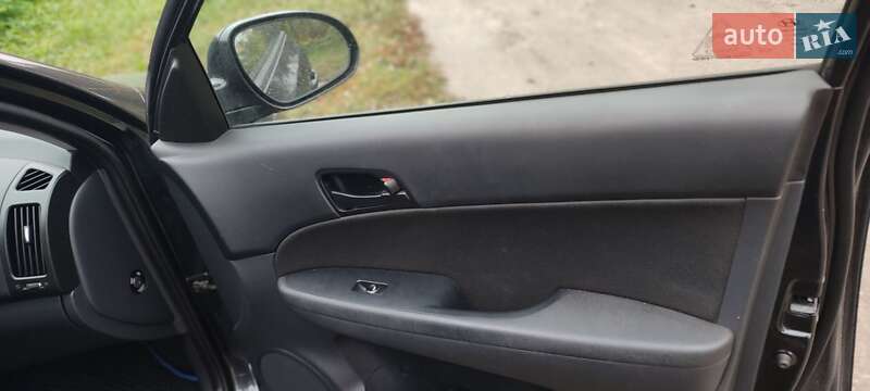 Универсал Hyundai i30 2010 в Харькове