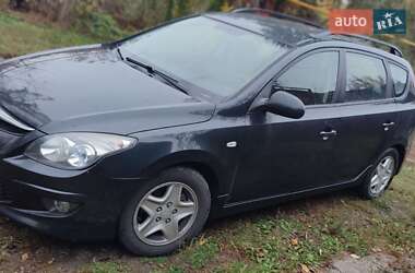 Универсал Hyundai i30 2010 в 