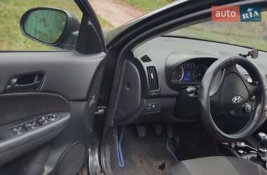 Универсал Hyundai i30 2010 в 