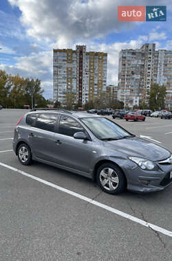 Универсал Hyundai i30 2011 в 