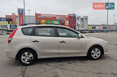 Универсал Hyundai i30 2011 в 