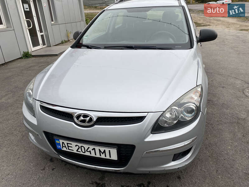 Универсал Hyundai i30 2009 в Днепре фото 3 Универсал Hyundai i30 2009 в Днепре