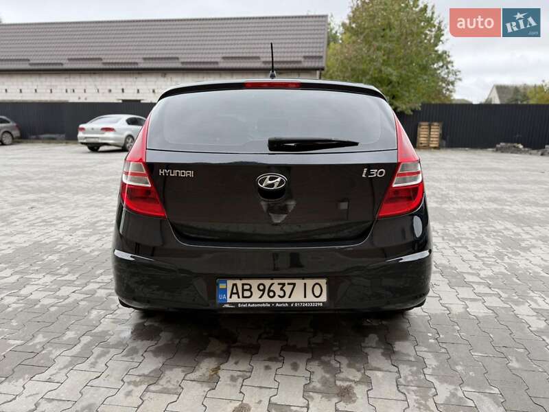 Хэтчбек Hyundai i30 2009 в Казатине