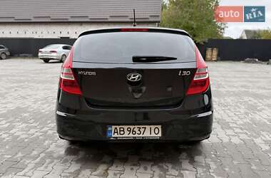Хэтчбек Hyundai i30 2009 в 