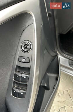 Универсал Hyundai i30 2013 в 