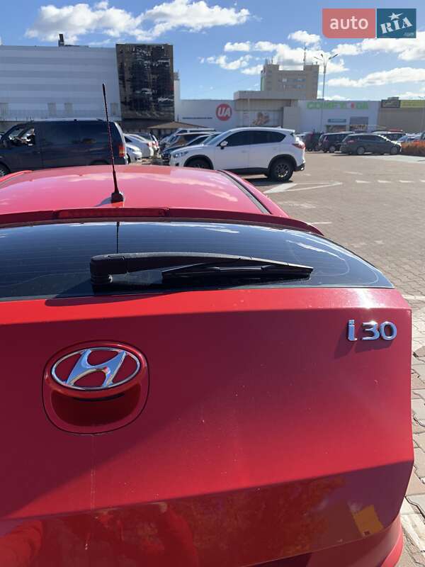 Хэтчбек Hyundai i30 2008 в Житомире