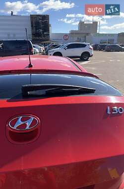 Хэтчбек Hyundai i30 2008 в 