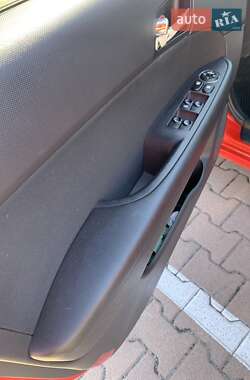 Хэтчбек Hyundai i30 2008 в 