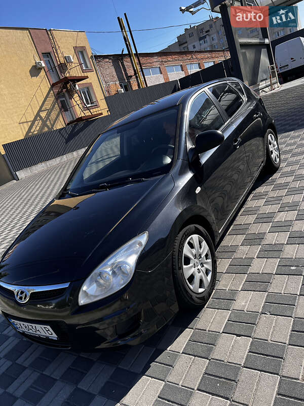 Хэтчбек Hyundai i30 2008 в Хмельницком