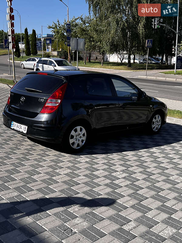 Хэтчбек Hyundai i30 2008 в Хмельницком