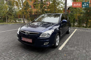 Хэтчбек Hyundai i30 2008 в 