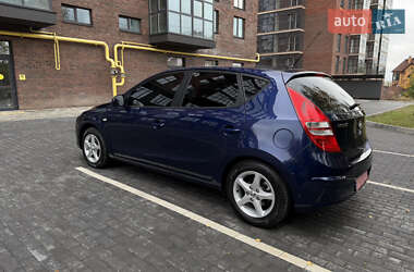 Хэтчбек Hyundai i30 2008 в 