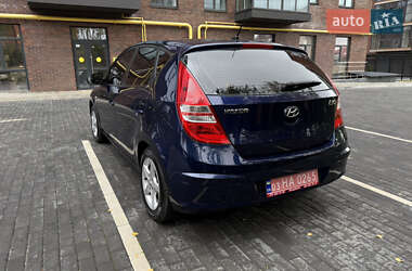 Хэтчбек Hyundai i30 2008 в 