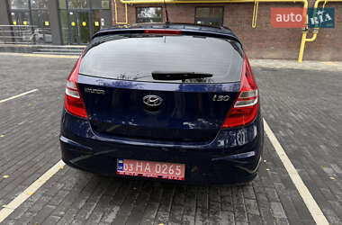Хэтчбек Hyundai i30 2008 в 
