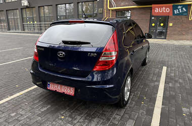 Хэтчбек Hyundai i30 2008 в 