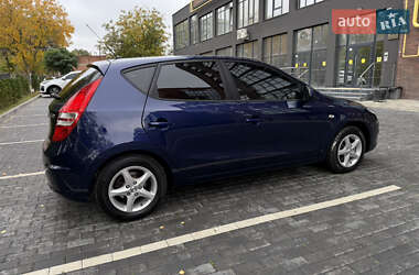 Хэтчбек Hyundai i30 2008 в 