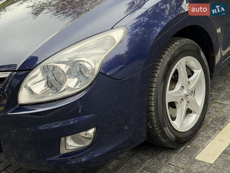 Хэтчбек Hyundai i30 2008 в Полтаве