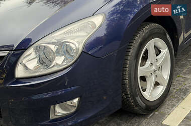Хэтчбек Hyundai i30 2008 в 
