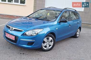 Универсал Hyundai i30 2010 в 