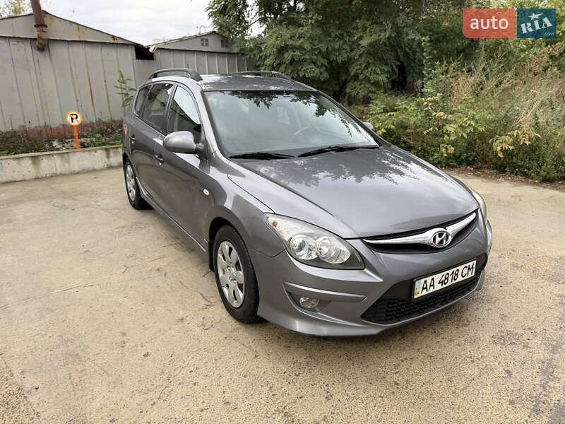 Універсал Hyundai i30 2011 в Києві