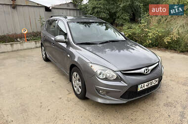 Универсал Hyundai i30 2011 в 