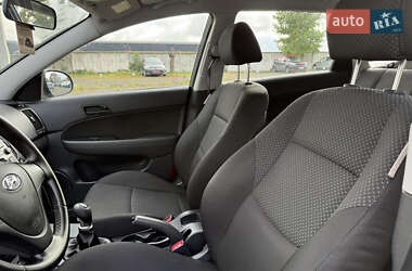 Универсал Hyundai i30 2010 в 