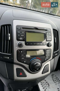 Универсал Hyundai i30 2010 в 