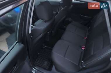 Хетчбек Hyundai i30 2009 в 