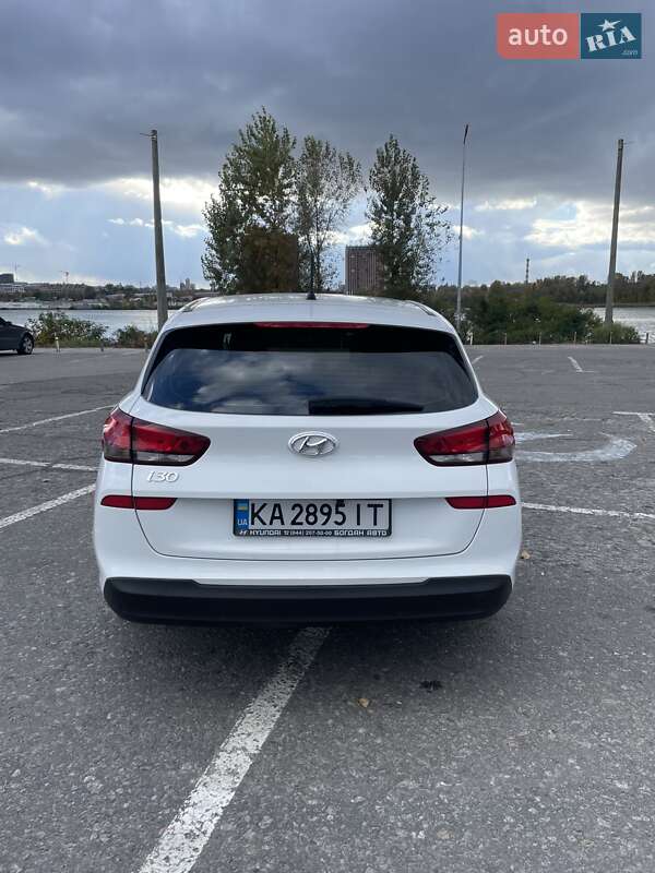 Универсал Hyundai i30 2020 в Киеве